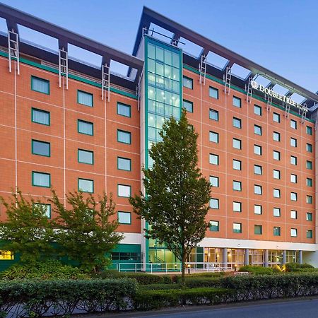Doubletree By Hilton Woking Hotell Eksteriør bilde