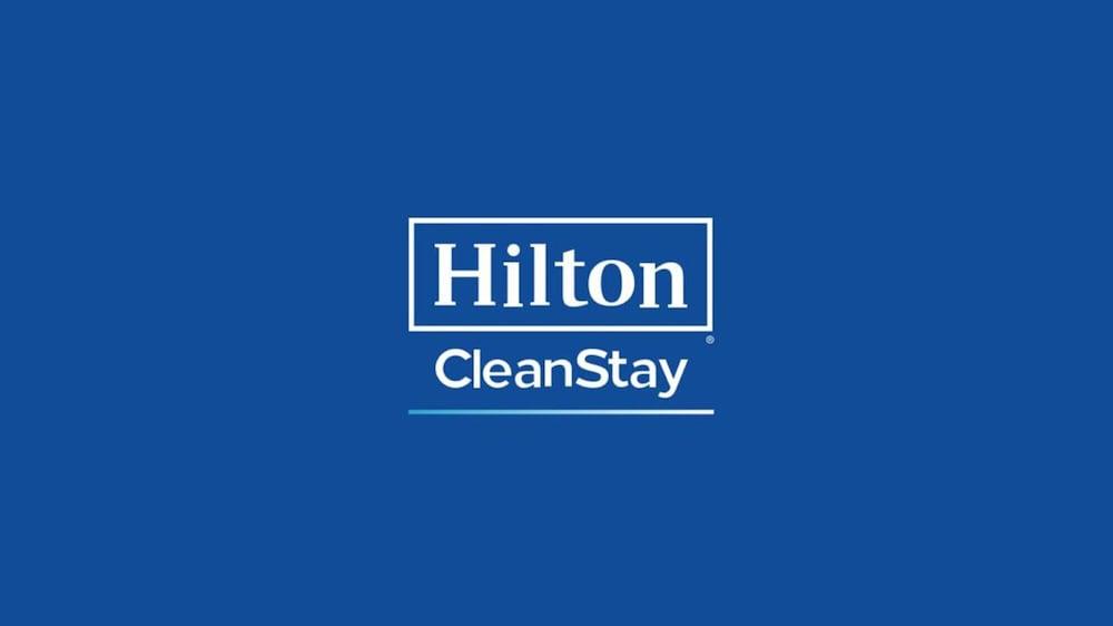 Doubletree By Hilton Woking Hotell Eksteriør bilde