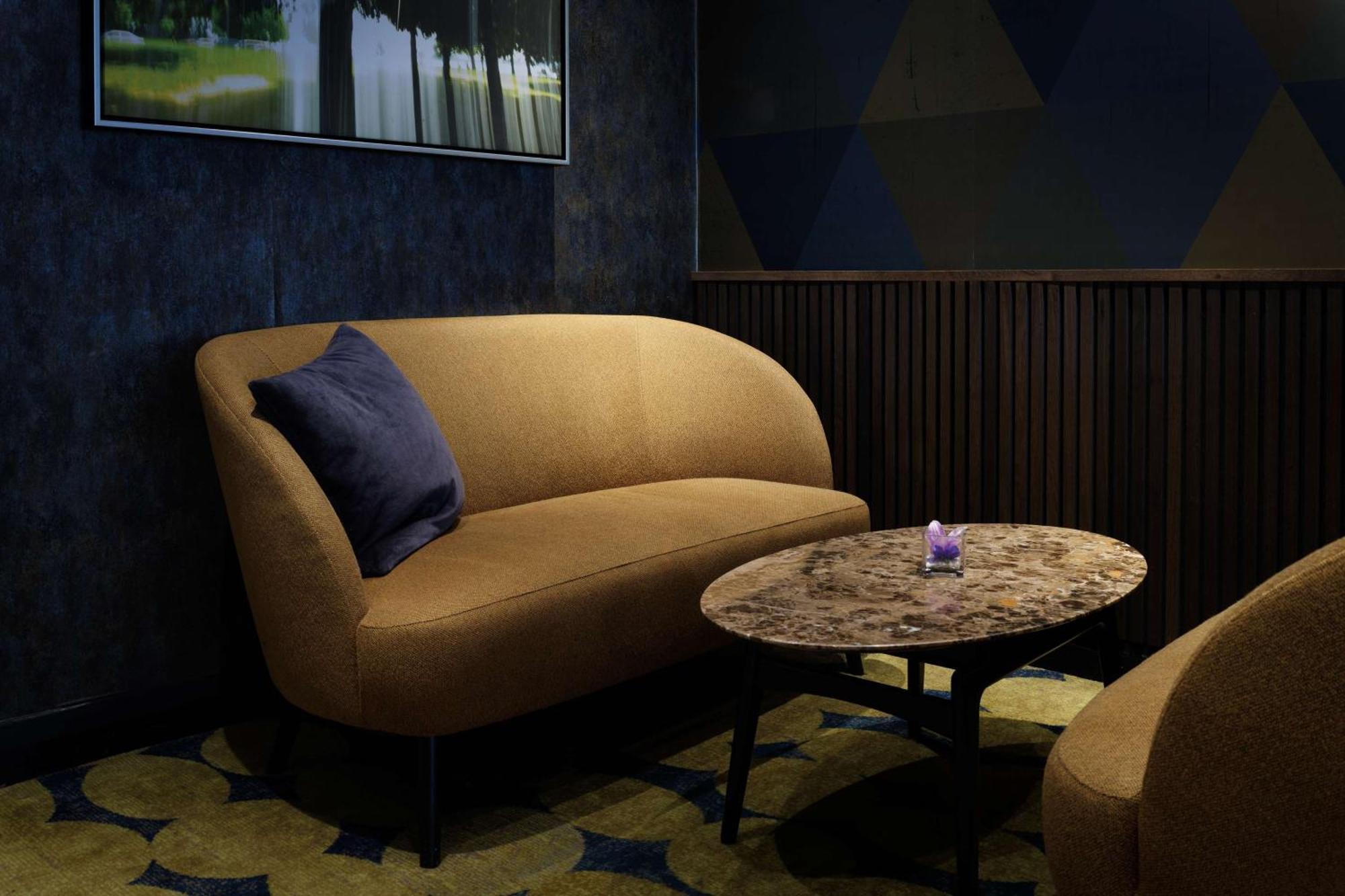 Doubletree By Hilton Woking Hotell Eksteriør bilde