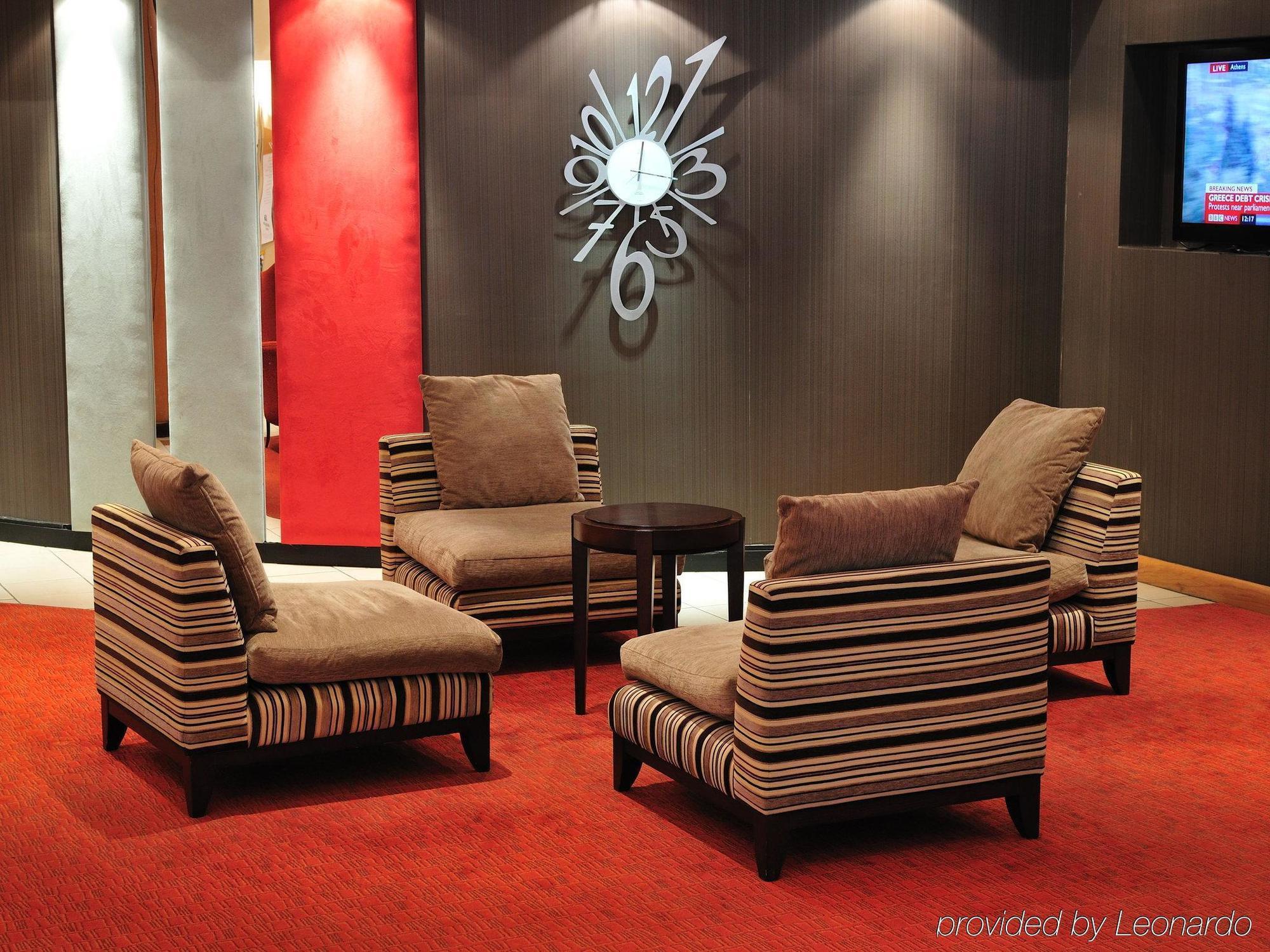 Doubletree By Hilton Woking Hotell Interiør bilde